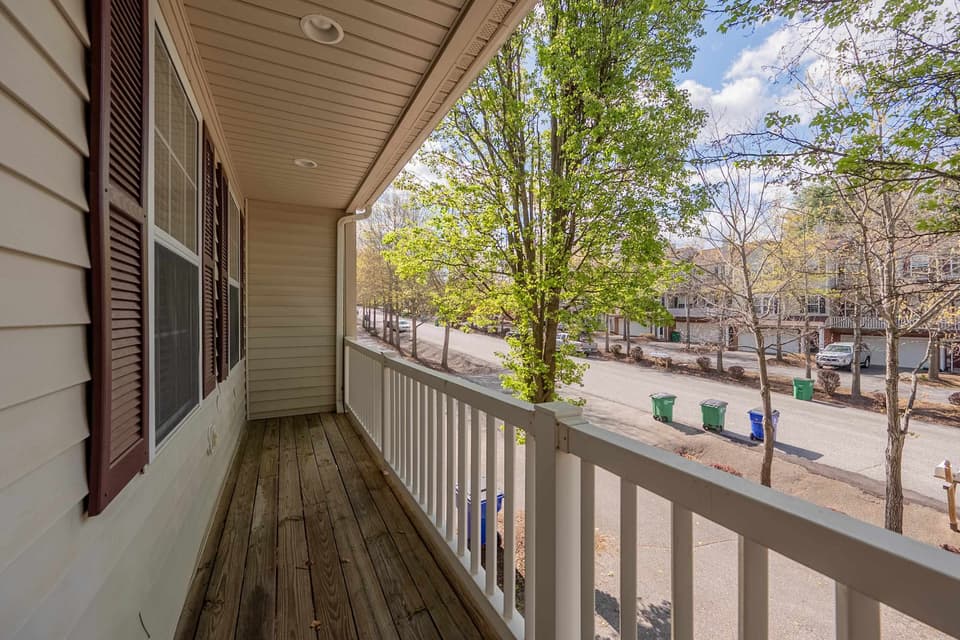 405 Silver Leaf Drive, photo 22 of 36