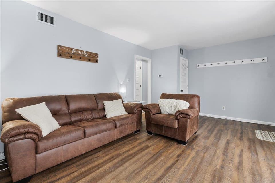 229 Lester Place, photo 20 of 40