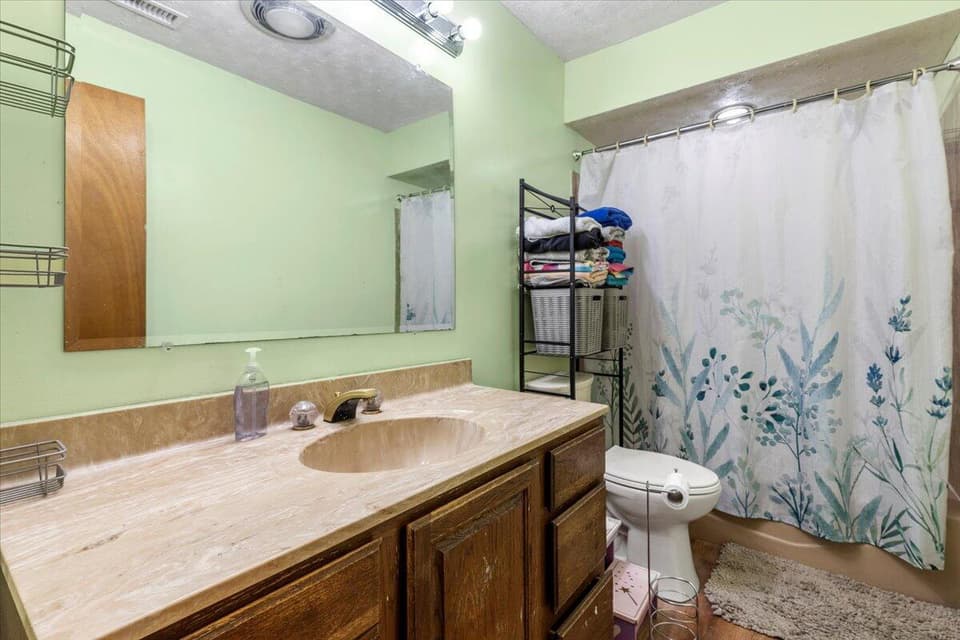 135 Griggs Street, photo 18 of 36