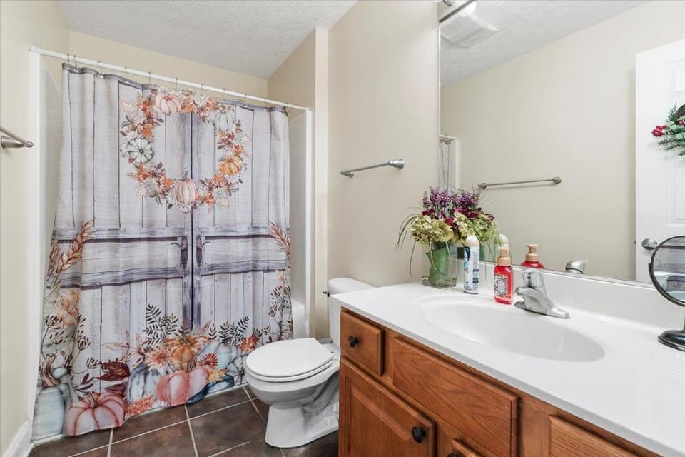 910 Oak Tree Boulevard, photo 27 of 40