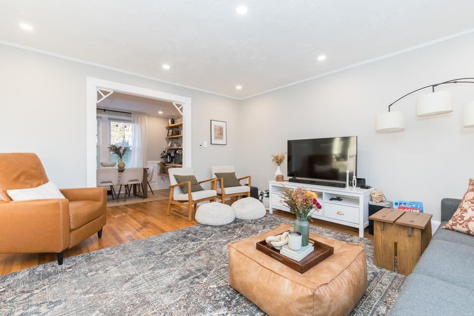405 Lester Street, photo 21 of 40
