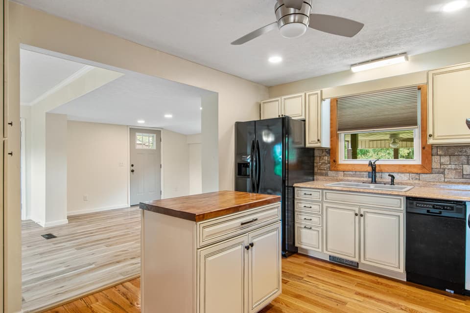 1435 Mud Pike Road, photo 16 of 40