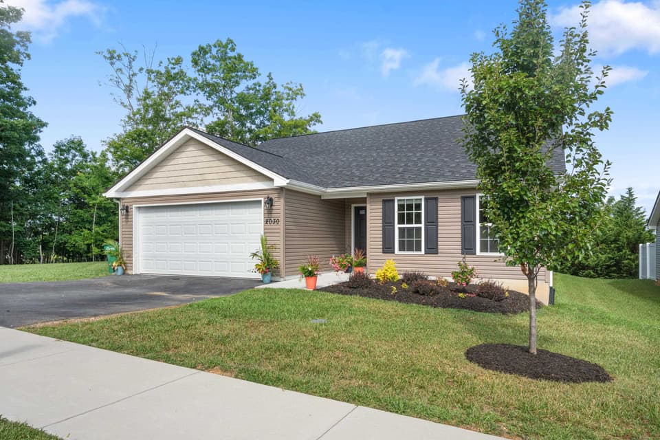 2030 Glade Drive, photo 23 of 32