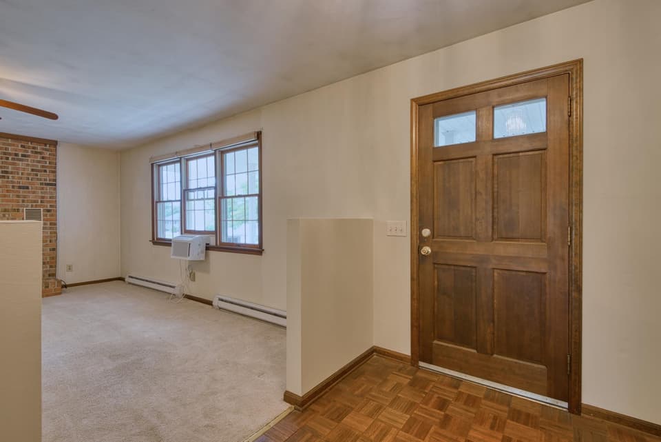 850 Church Street, photo 7 of 40