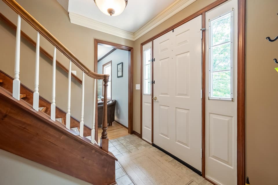 1160 Sherwood Drive, photo 17 of 40