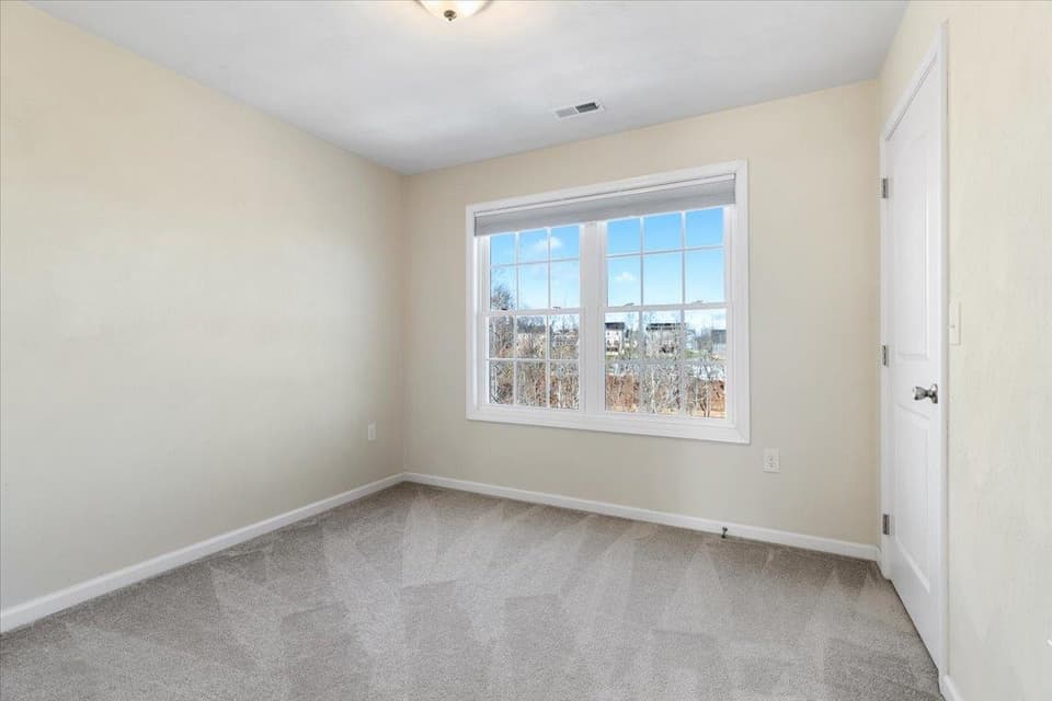 1140 Crosscreek Drive, photo 32 of 40