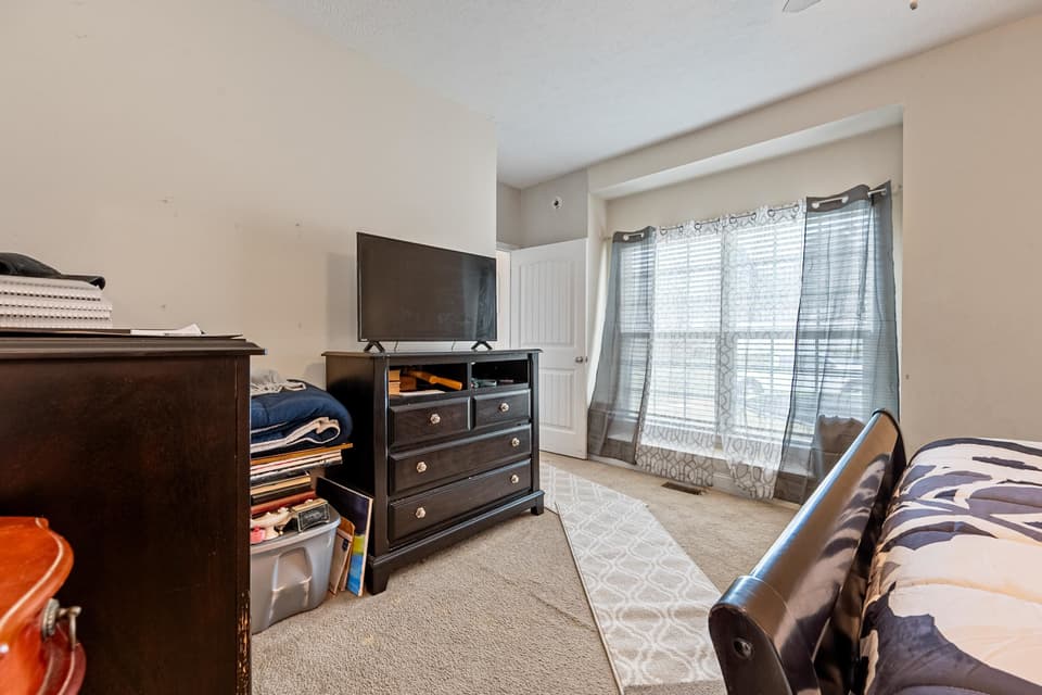 285 Easy Street, photo 36 of 40