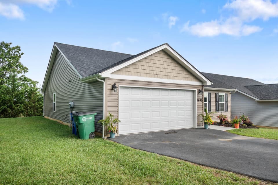 2030 Glade Drive, photo 26 of 32