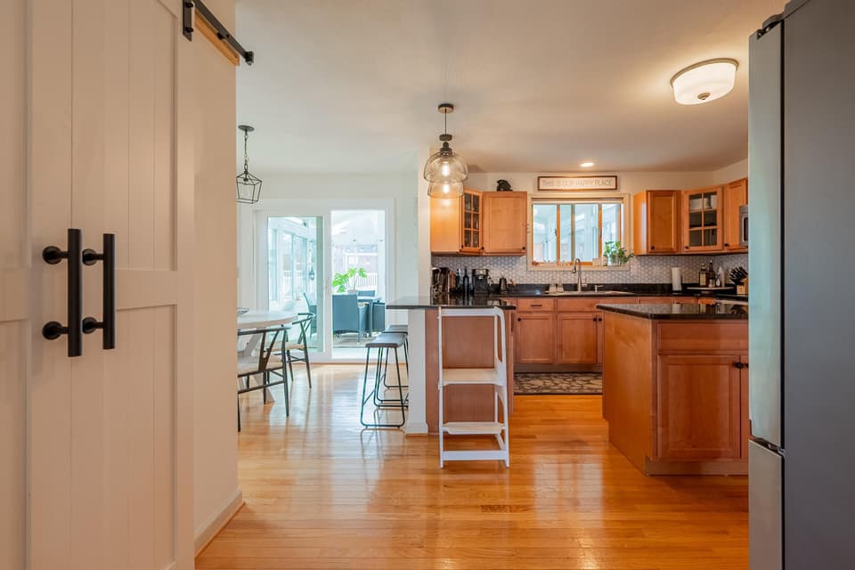 160 Spring Buck Lane, photo 15 of 40