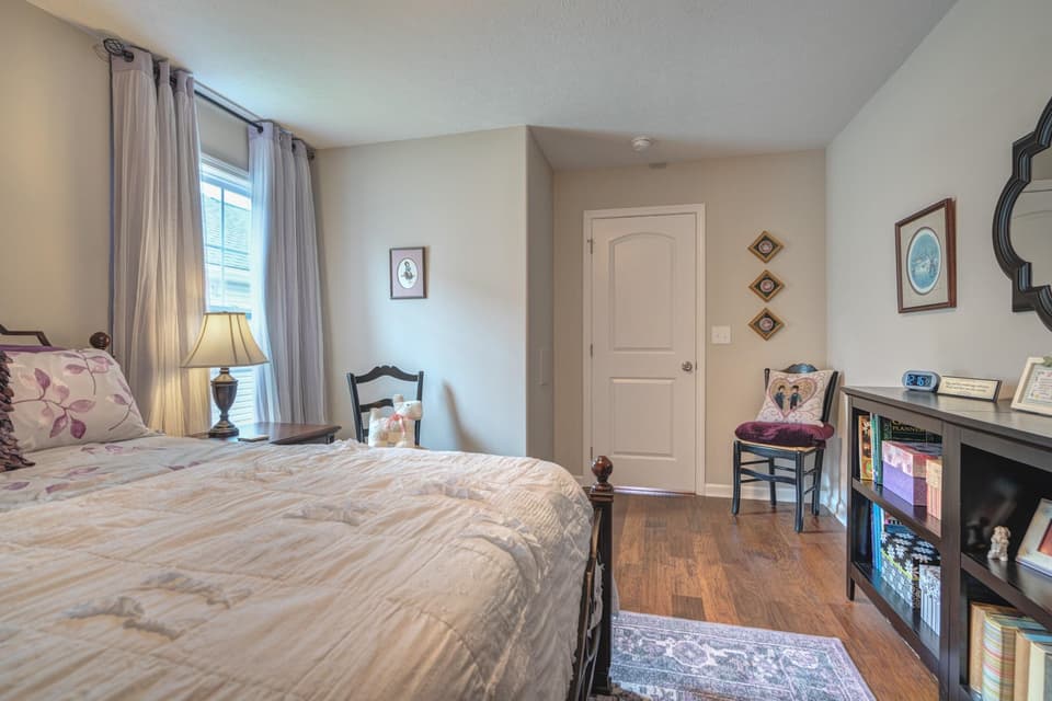 2160 Glade Drive SE, photo 13 of 40