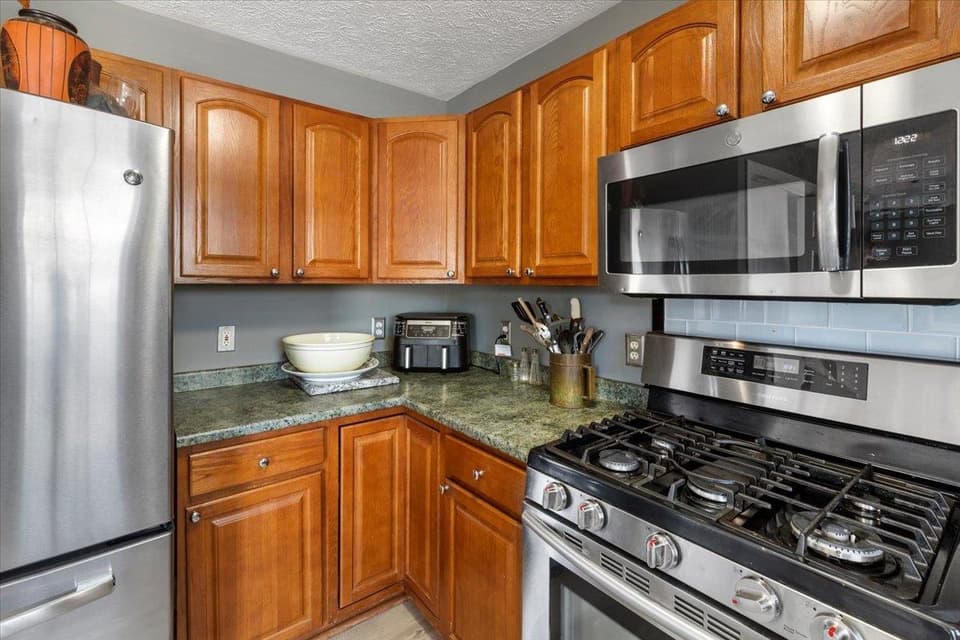 205 Tall Oak Boulevard, photo 10 of 40