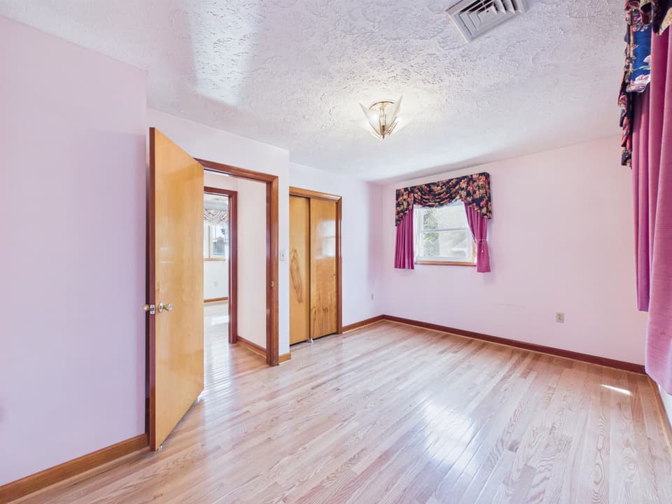 240 Walnut Drive, photo 29 of 40