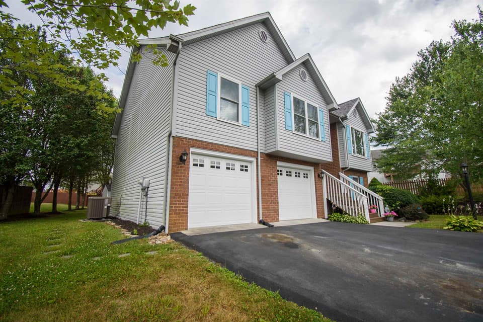 120 Tula Circle, photo 3 of 36