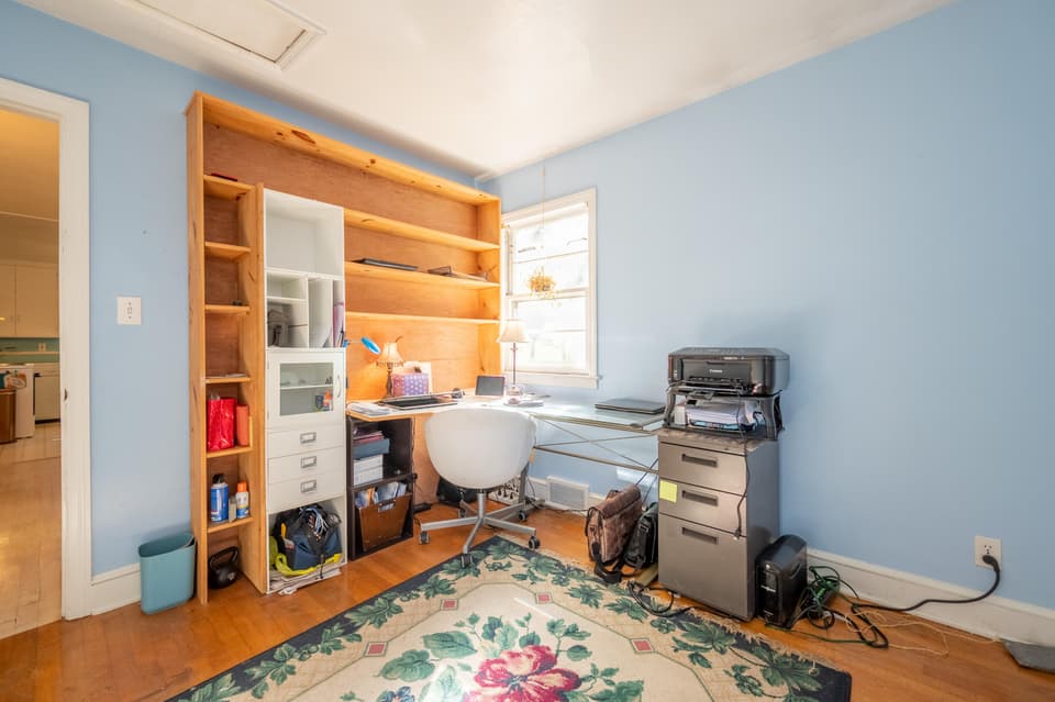 810 College St NW, photo 25 of 38