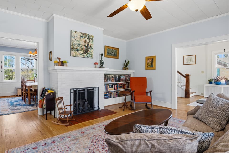 805 W Main Street, photo 14 of 40