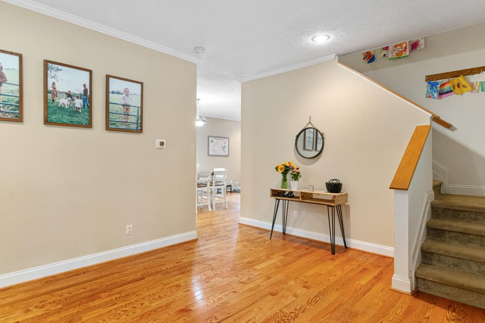 2893 Spring House Road, photo 14 of 40