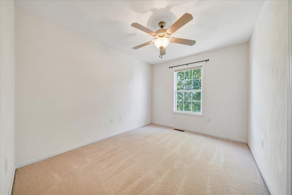 100 Wistaria Drive, photo 18 of 36