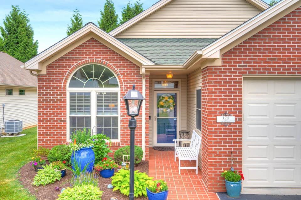 175 Melody Drive, photo 4 of 40