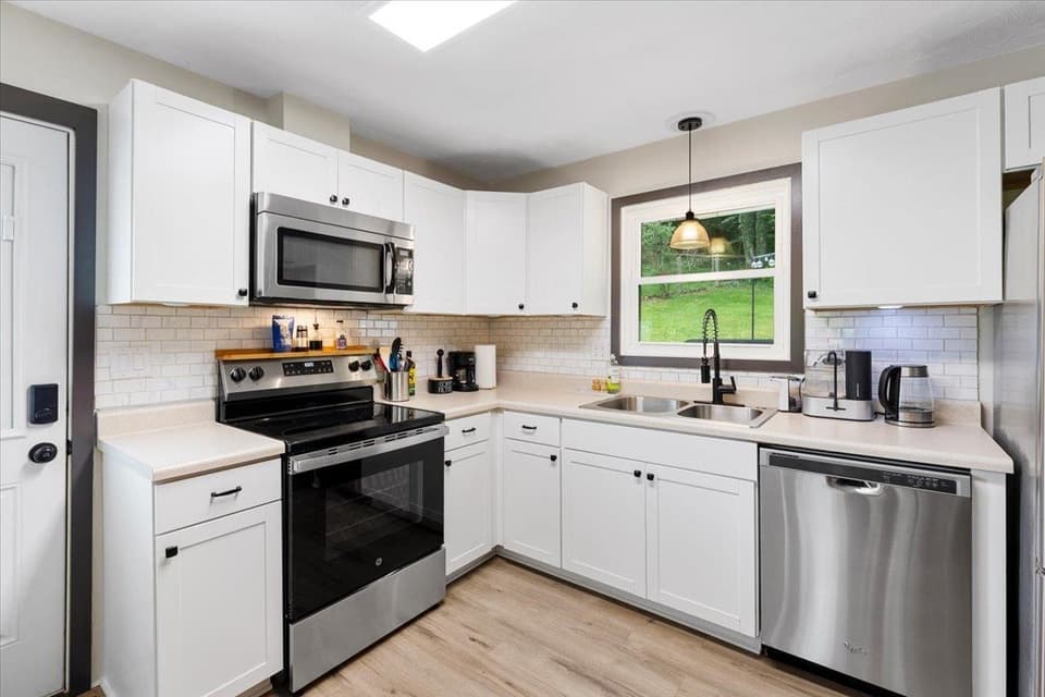 2088 Fire Tower Road, photo 14 of 40