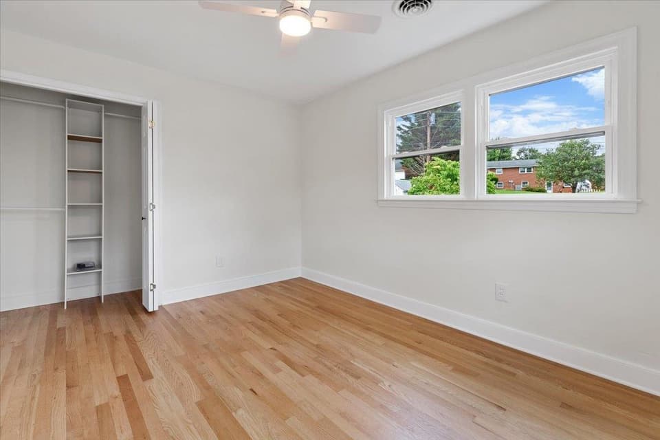 950 McHenry Avenue, photo 27 of 40