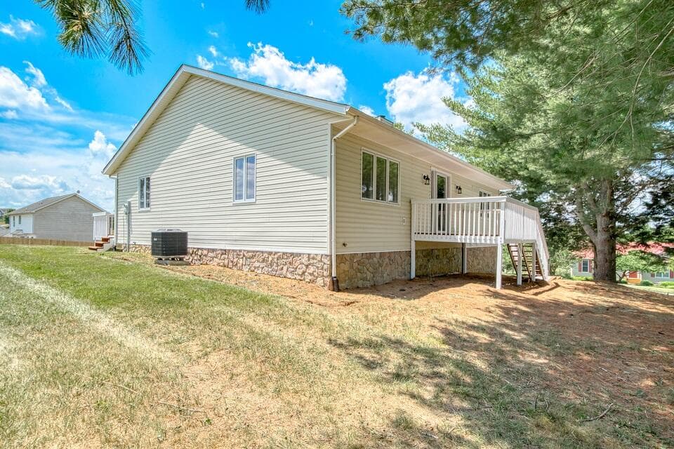 15 Kays Dr NW, photo 3 of 32