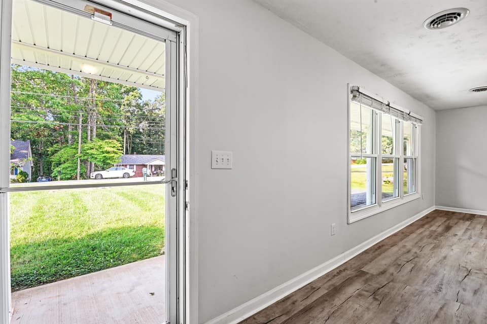 1245 Scott Street, photo 8 of 40