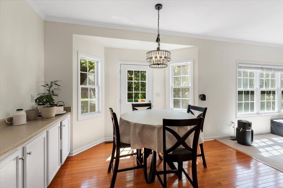 921 Crosscreek Drive, photo 15 of 40