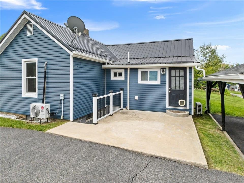 690 Harless Street, photo 39 of 40