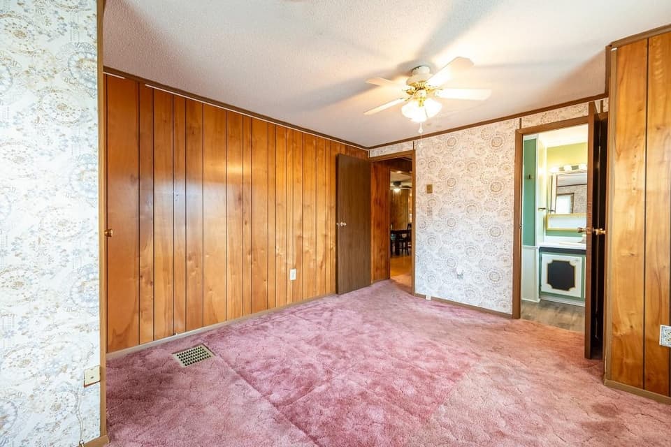 1045 Brown Street, photo 28 of 40