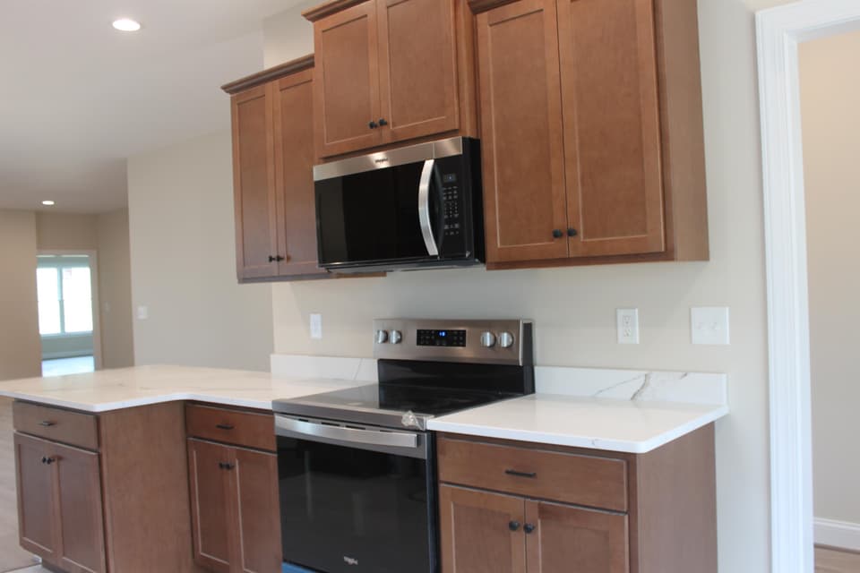 160 Vinnie Avenue, photo 3 of 14