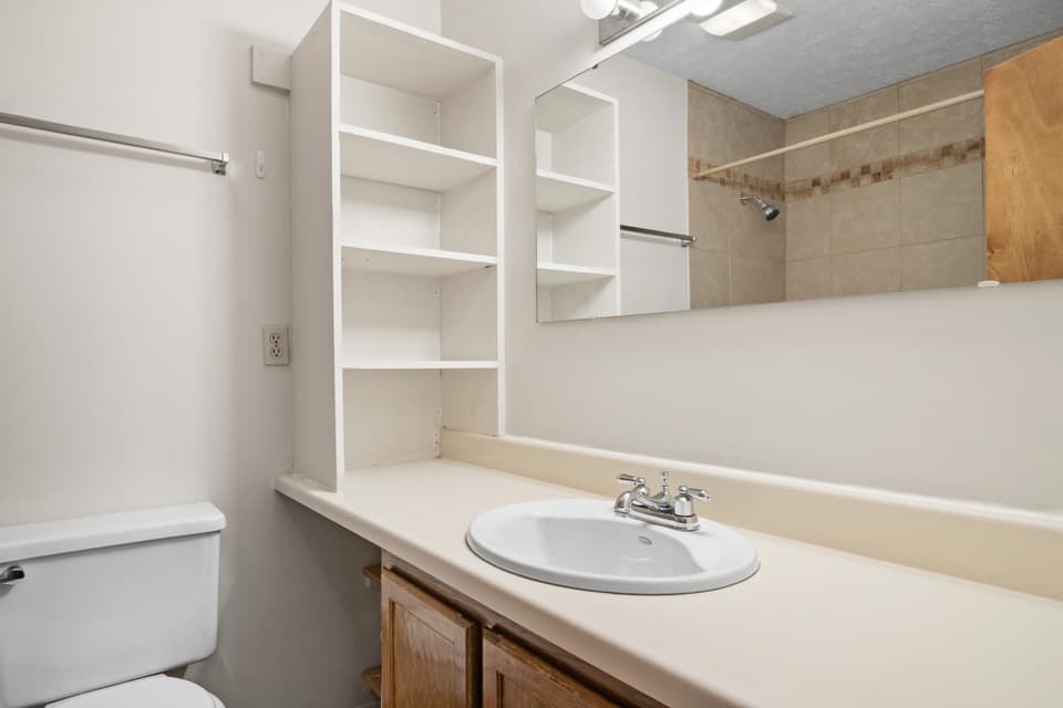 2596 Glade Drive SE, photo 19 of 24