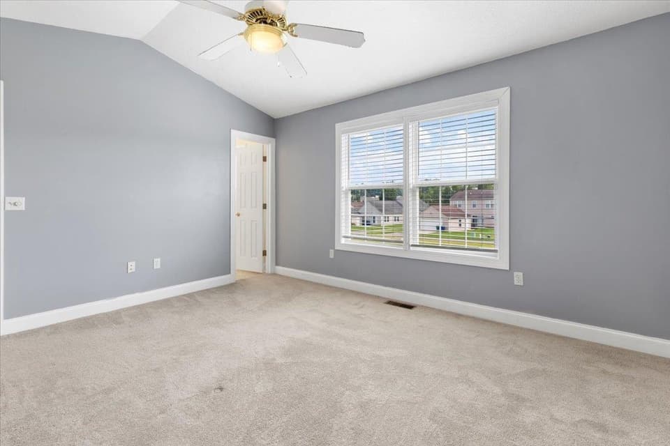 300 Willow Oak Drive, photo 26 of 40