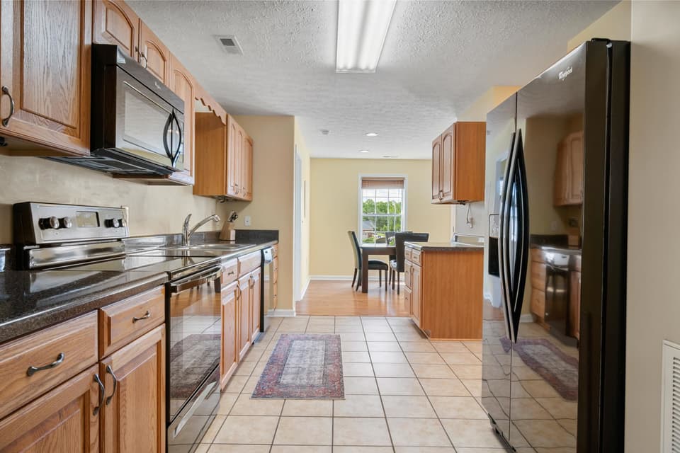 180 Alexa Lane, photo 7 of 36