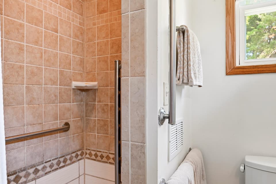 103 Ellett Drive SE, photo 32 of 40