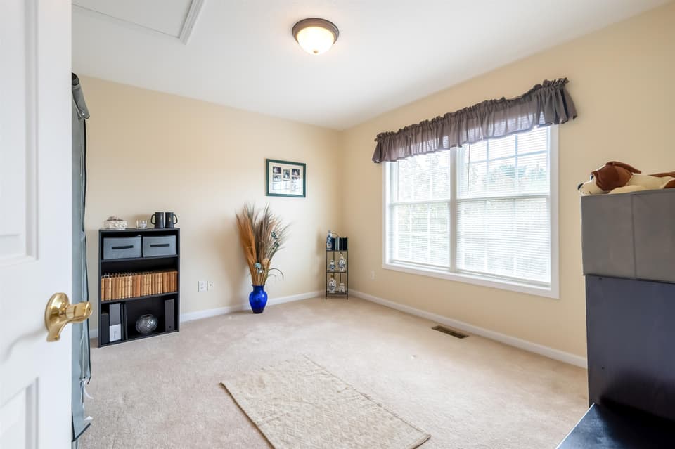 300 Meadow Drive, photo 37 of 40