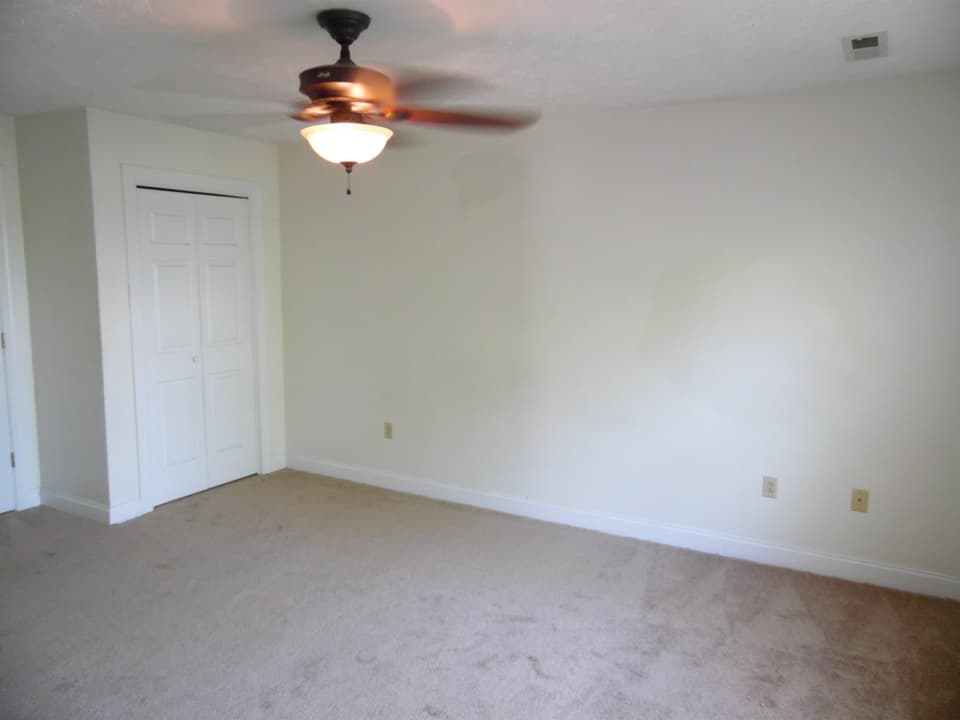 275 Silver Leaf Drive, photo 7 of 12