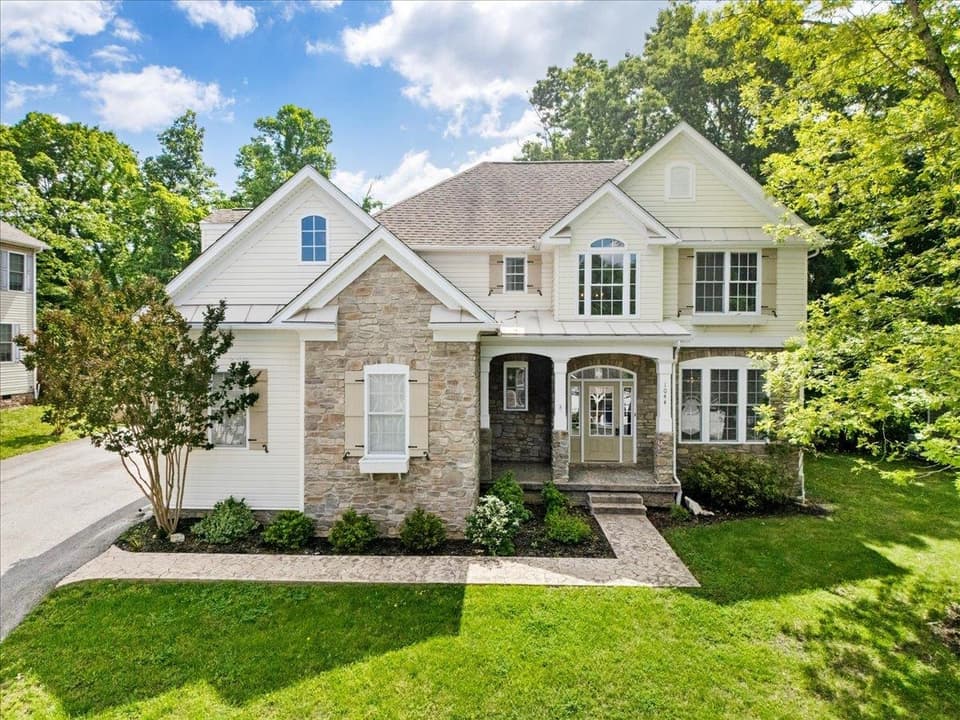 1044 Green Ridge Road, photo 5 of 40