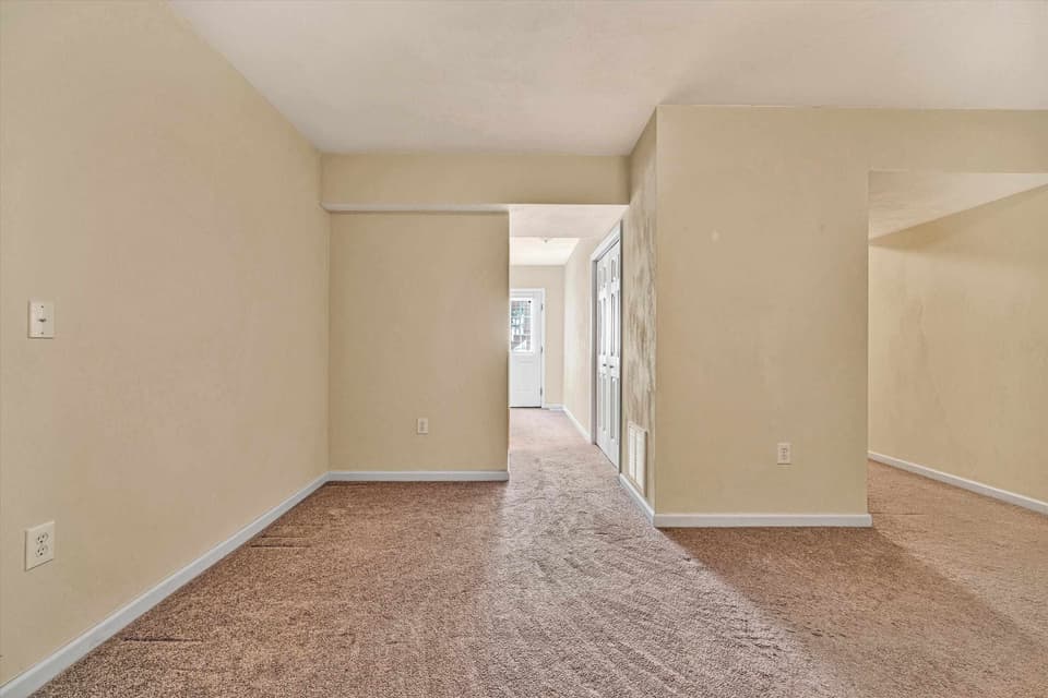 135 Wistaria Drive, photo 24 of 40