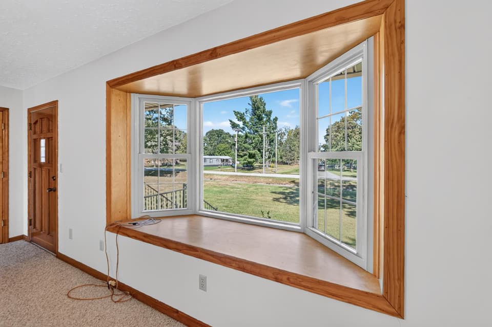 350 Teel Street, photo 17 of 40