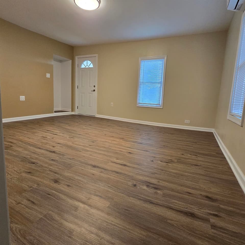450 Wades Lane, photo 17 of 35