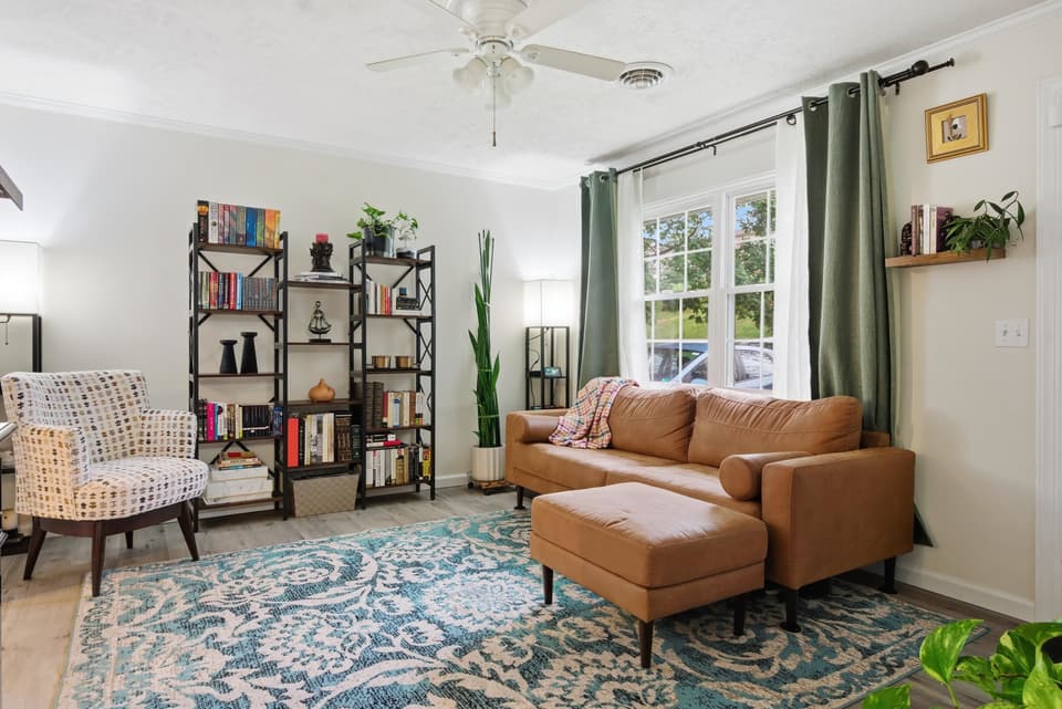 460 Chrisman Street, photo 5 of 30
