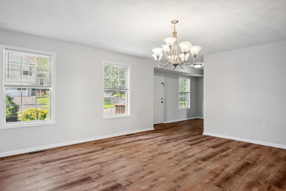 145 Wistaria Drive, photo 13 of 40