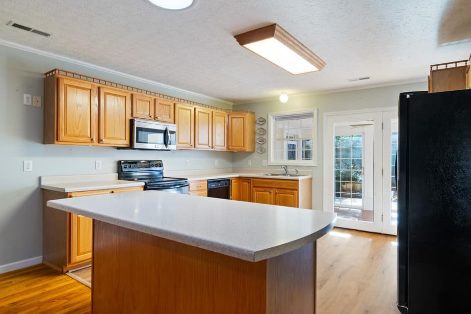 135 Justin Lane, photo 17 of 38