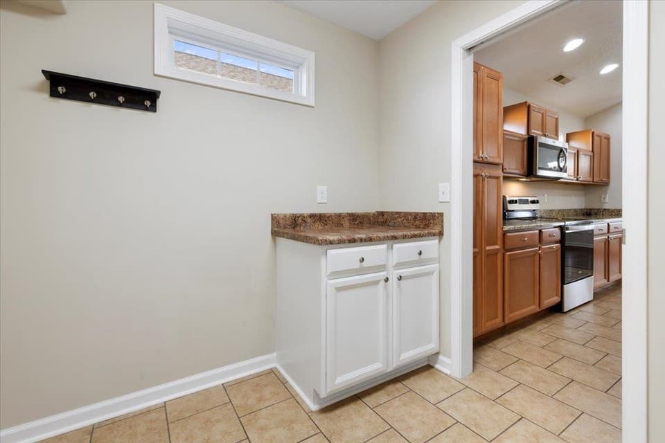 2045 Giles Drive SE, photo 26 of 40