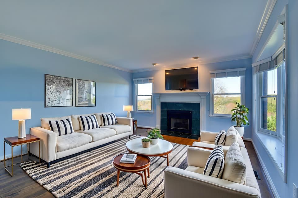 3285 Country Meadow Drive, photo 10 of 40
