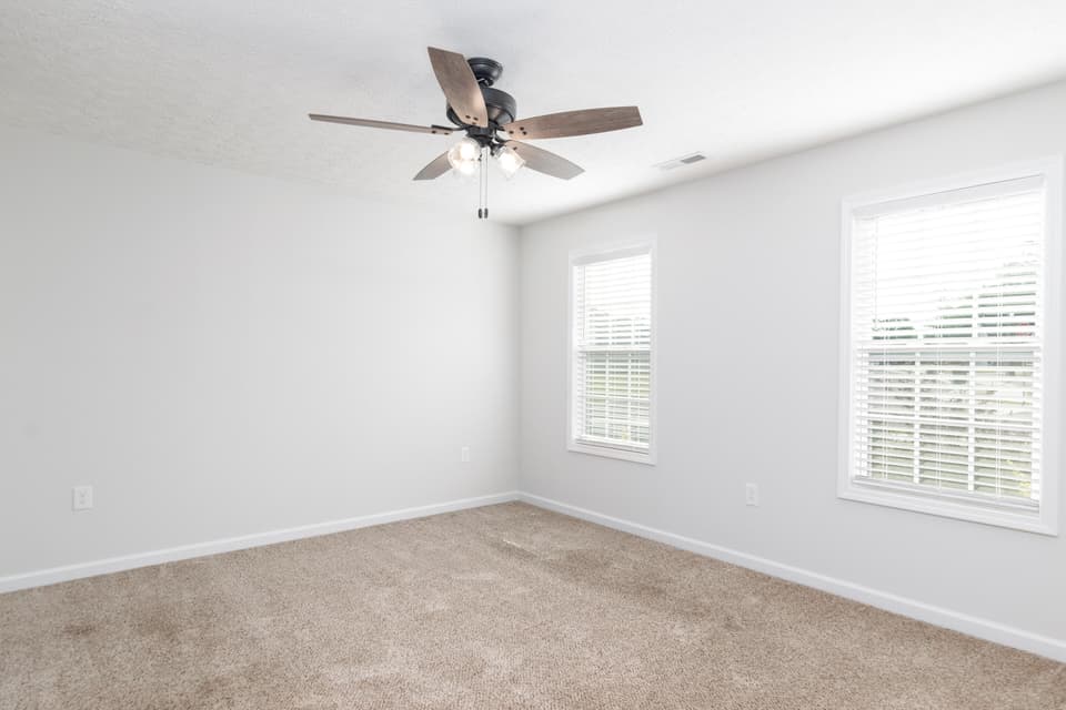 2050 Glade Drive SE, photo 19 of 34