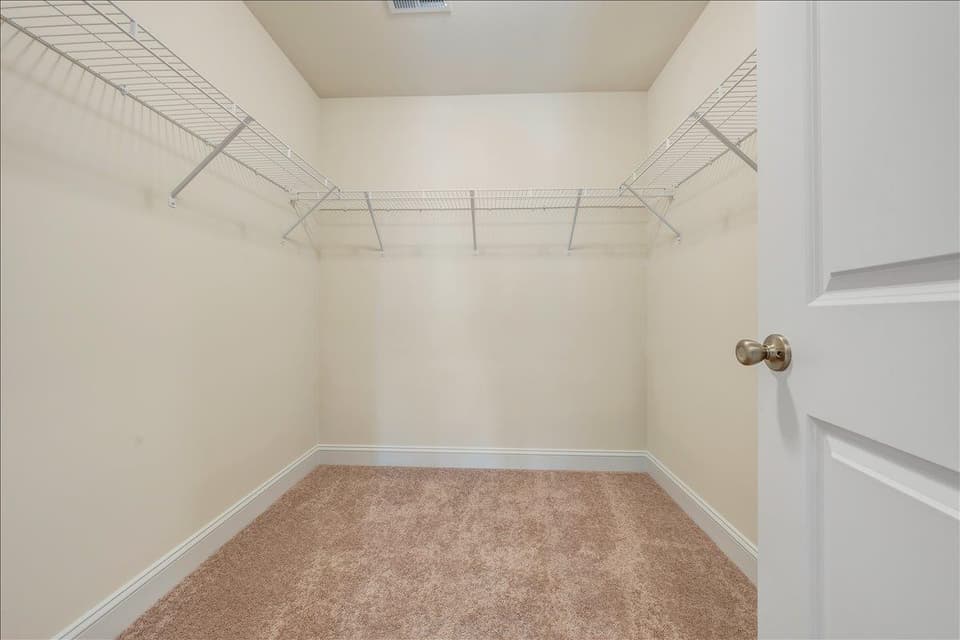 1560 Kensington Way, photo 21 of 32