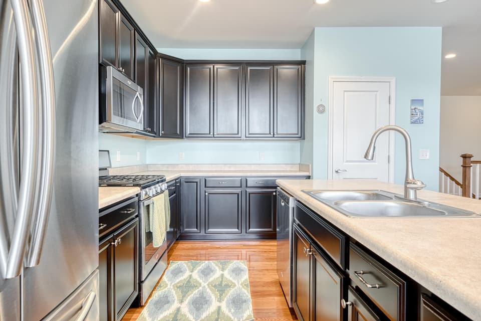 610 Dewdrop Lane, photo 14 of 39