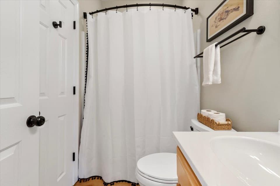 2120 Knoll Crest Drive, photo 26 of 40