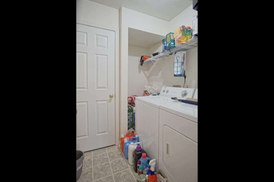 100 Salem Lane, photo 15 of 37